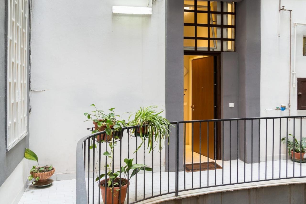 شقة Portamedina House نابولي المظهر الخارجي الصورة