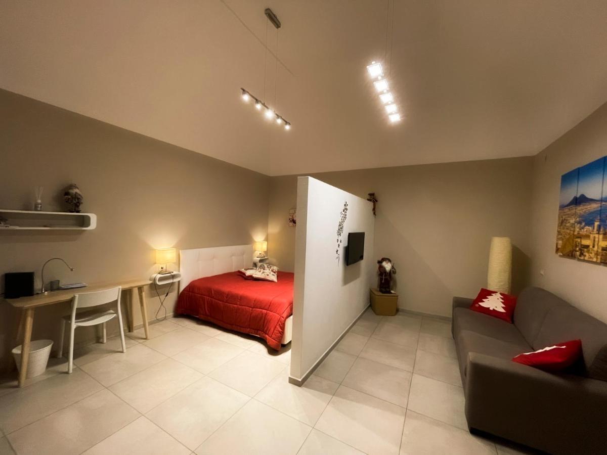 شقة Portamedina House نابولي المظهر الخارجي الصورة